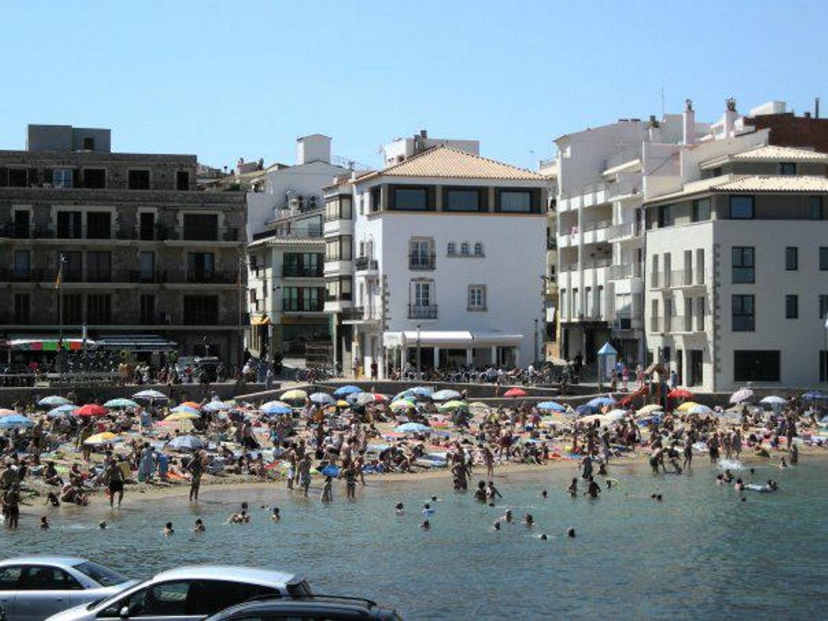 Apartamentos Puig Sureda L' Escala Exterior foto