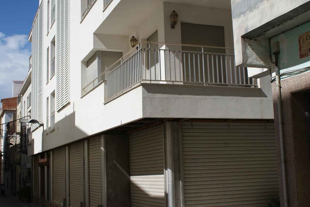 Apartamentos Puig Sureda L' Escala Exterior foto